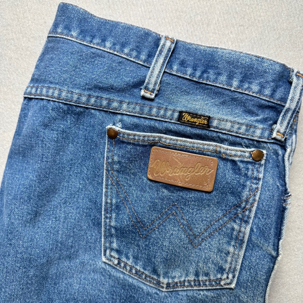 Wrangler 936DEN Jeans Mens 42x34 Blue Cowboy Cut Slim Fit Made in USA Distressed
